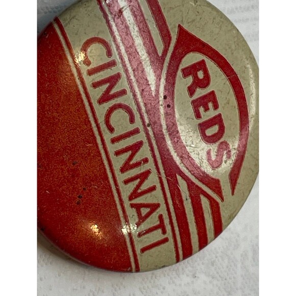 Cincinnati Reds vintage 1940’s original pin antique good condition baseball mlb - Picture 4 of 10